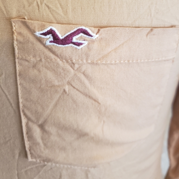 Hollister California Small Fitted Button Down Shirt.   FF139 - Picture 4 of 5